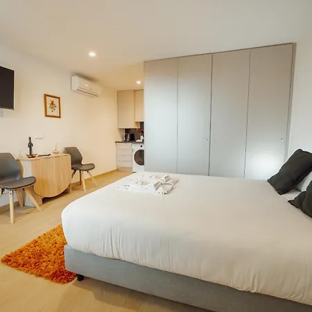 Apartment Carmo By Vacationy